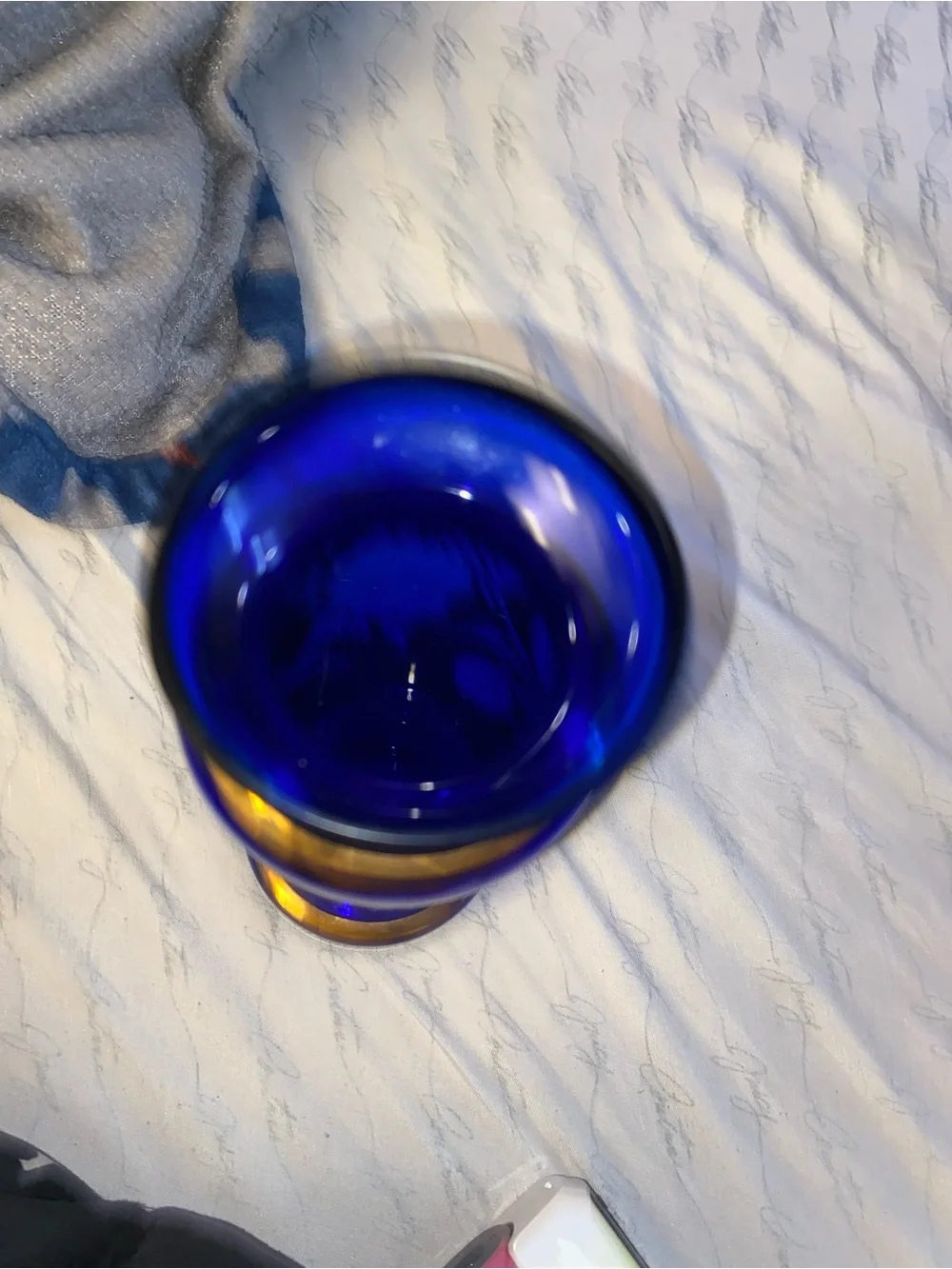 Roccco elegant vase